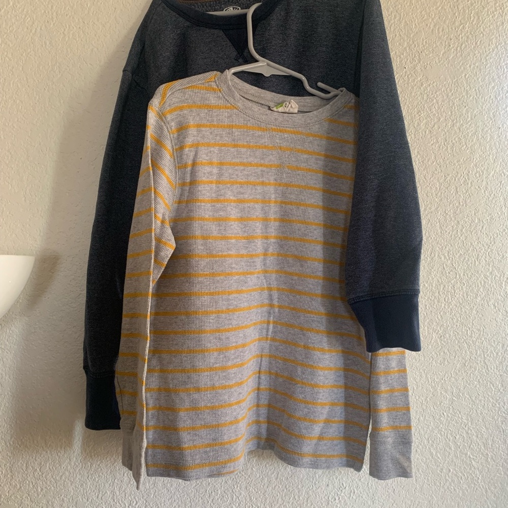 Athletic Works Gray and Yellow Long Sleeve Tees